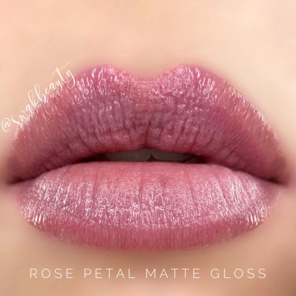 RosePetalMatteGloss-lips