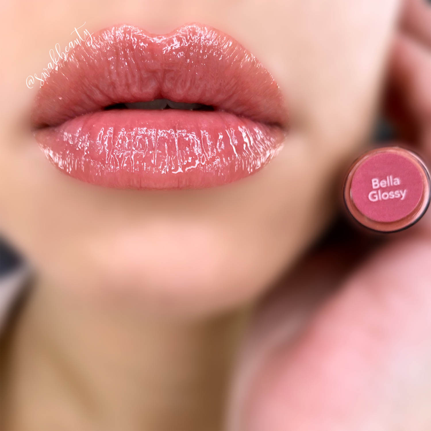 LipSense® Bella Glossy Gloss (Limited Edition) – swakbeauty.com
