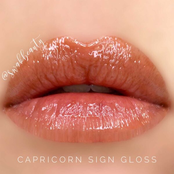 CapricornGloss-lips