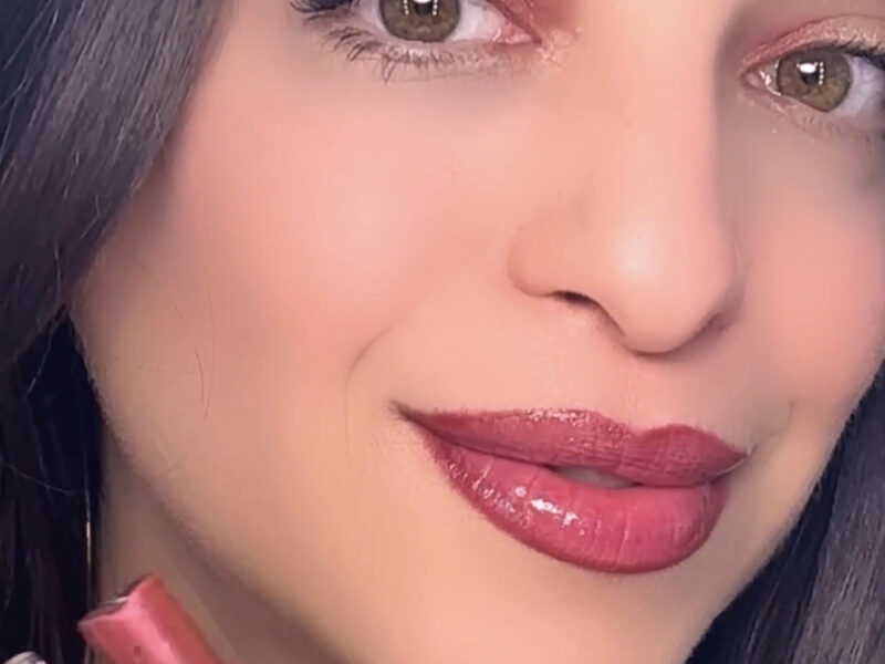Golden Berry Glow Makeup Look Products